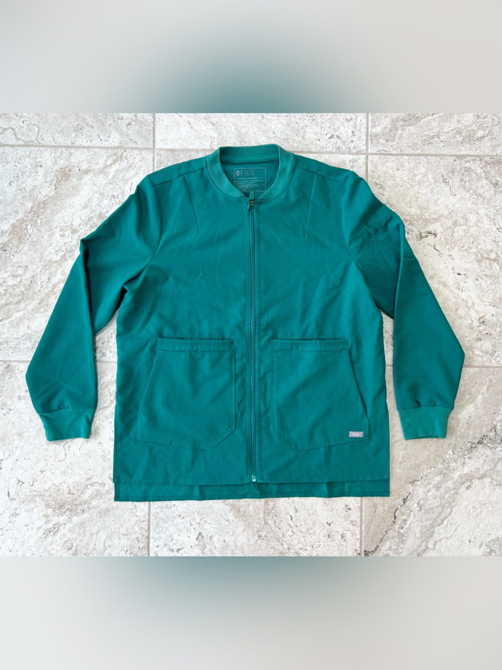 FIGS Zip Up Bellery Scrub Jacket Limited Edition Hunter Green (PO#: 1756) size L